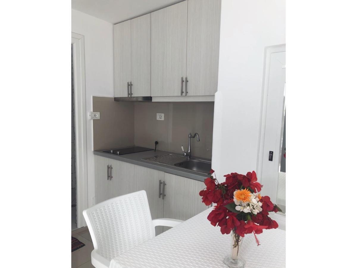 Joni Apartments คซามิล ภายนอก รูปภาพ