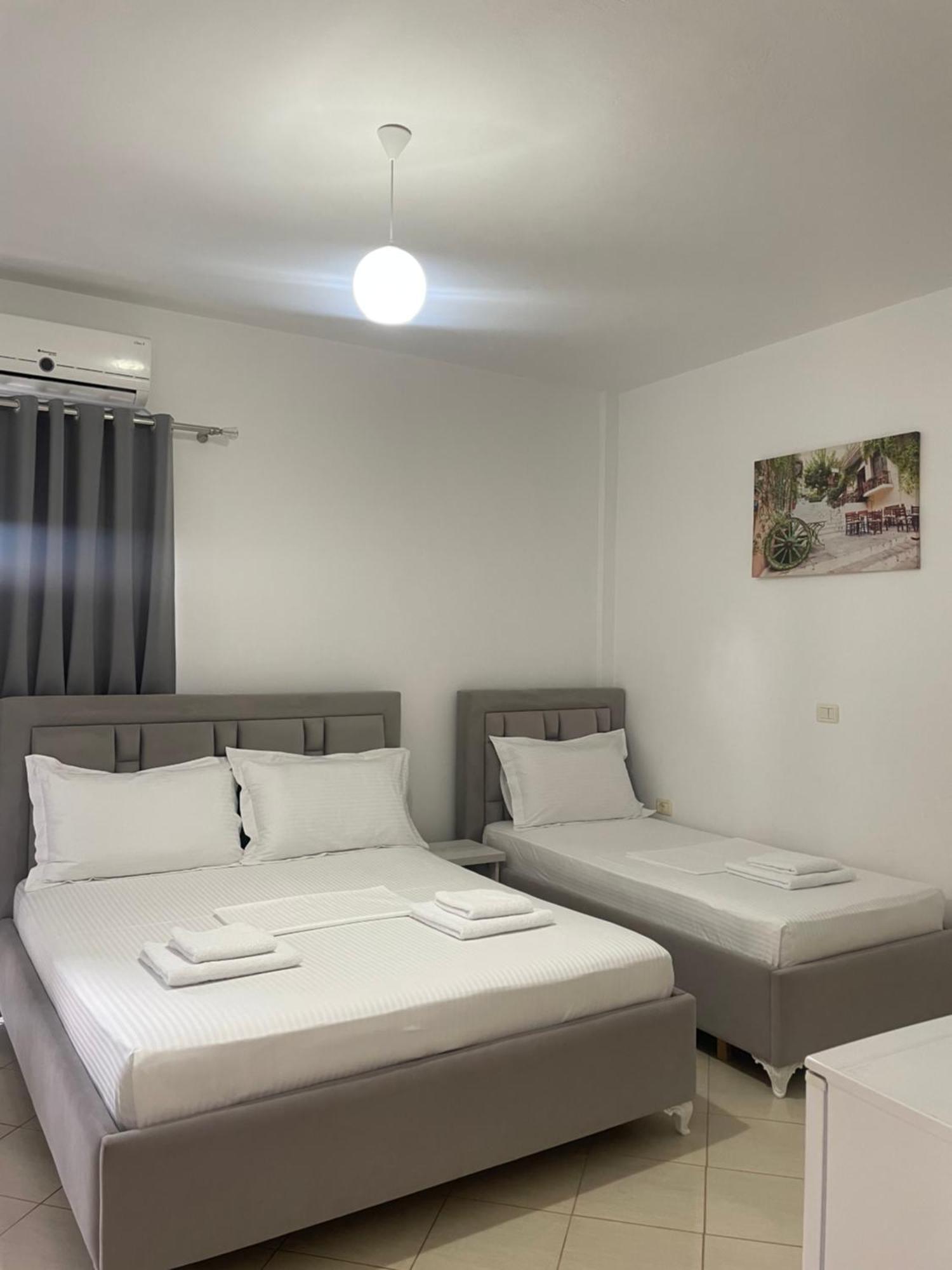 Joni Apartments คซามิล ภายนอก รูปภาพ