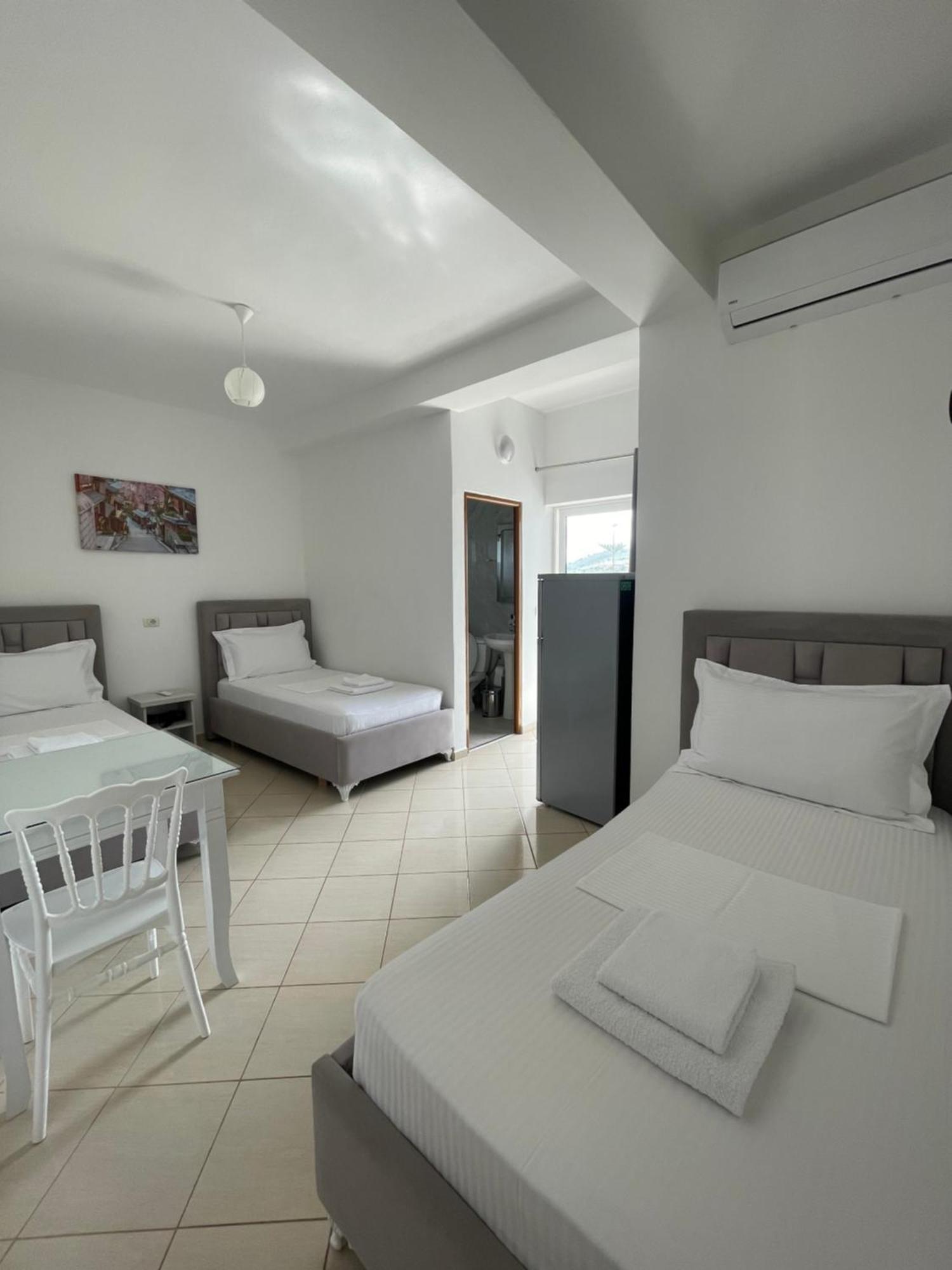 Joni Apartments คซามิล ภายนอก รูปภาพ