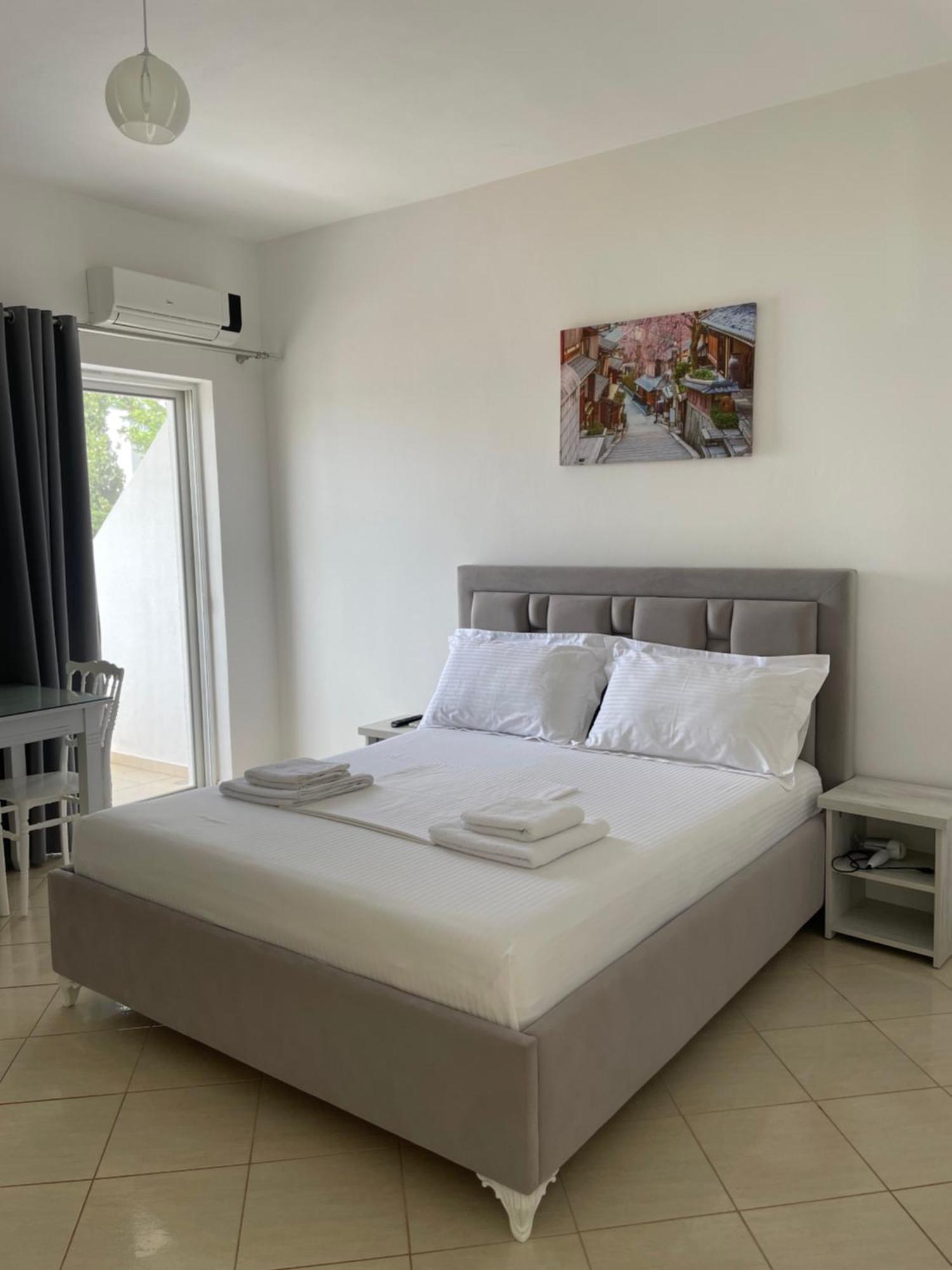 Joni Apartments คซามิล ภายนอก รูปภาพ