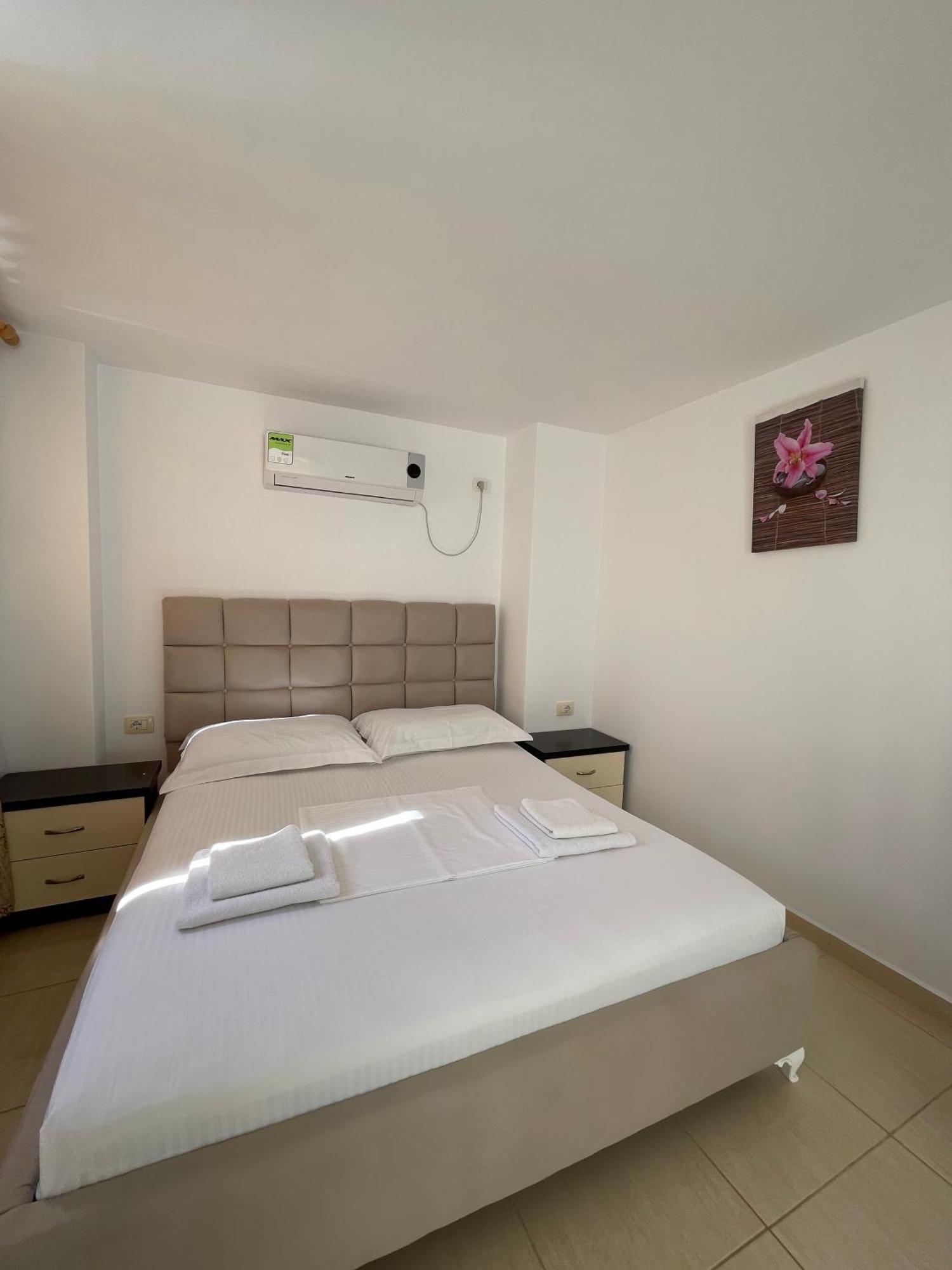 Joni Apartments คซามิล ภายนอก รูปภาพ